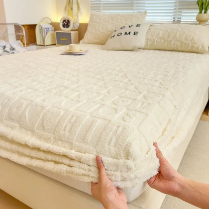FlexiWarm™ Luxury Velvet Bedspread